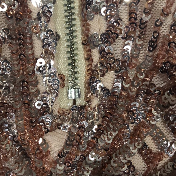 Windsor Glamour Dress - Picture 11 of 16